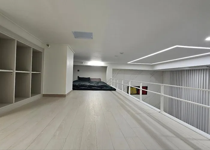 Euljiro Namsan Tower View Apartment Seoul