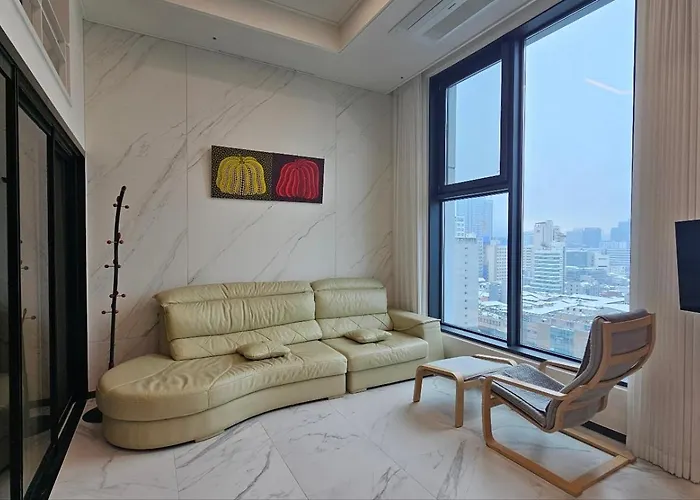 Euljiro Namsan Tower View Apartment