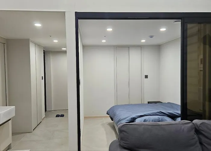 Euljiro Namsan Tower View Apartment Seoul